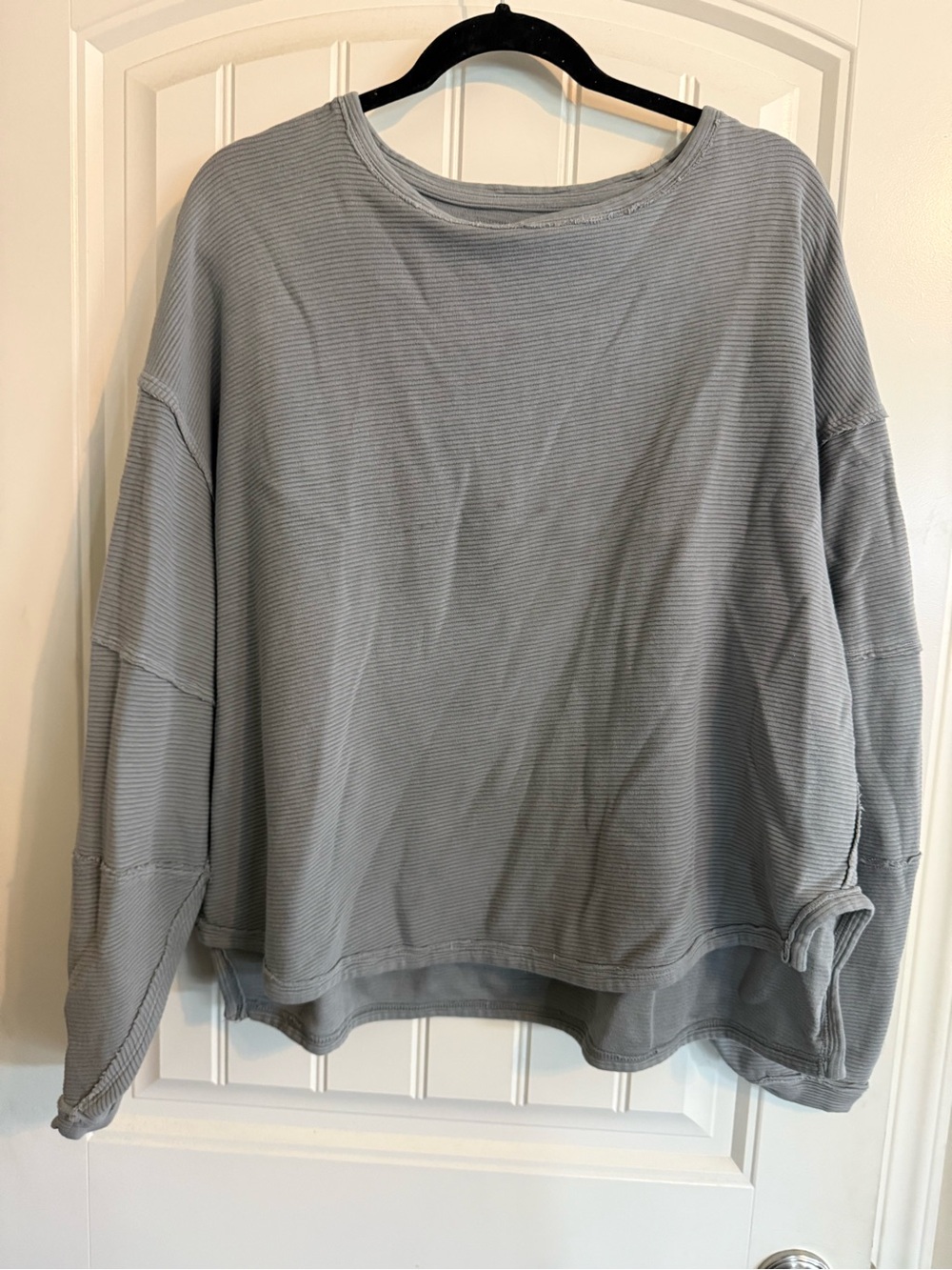 We The Free Relaxed Light Gray Ribbed Pullover Sweatshirt